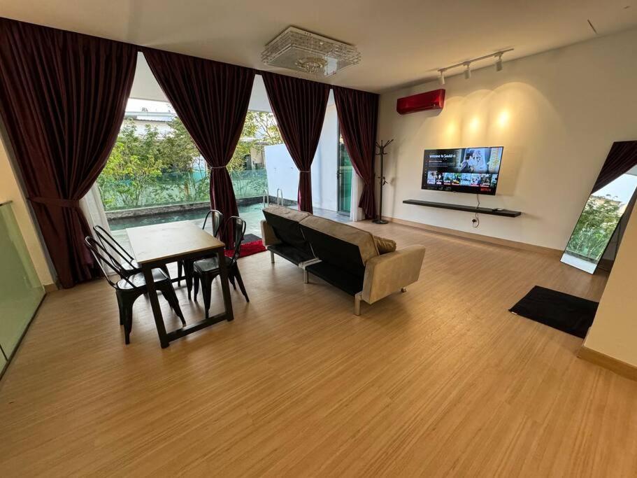 Holiday home Private Pool Selangor Cyberjaya Putrajaya *
