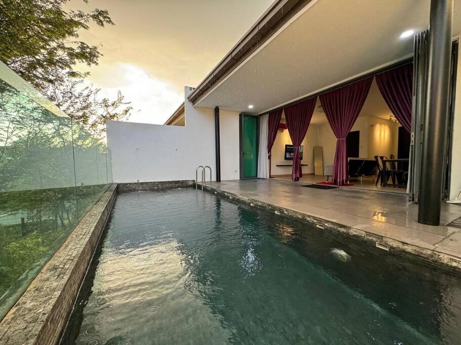 Holiday home Private Pool Selangor Cyberjaya Putrajaya *